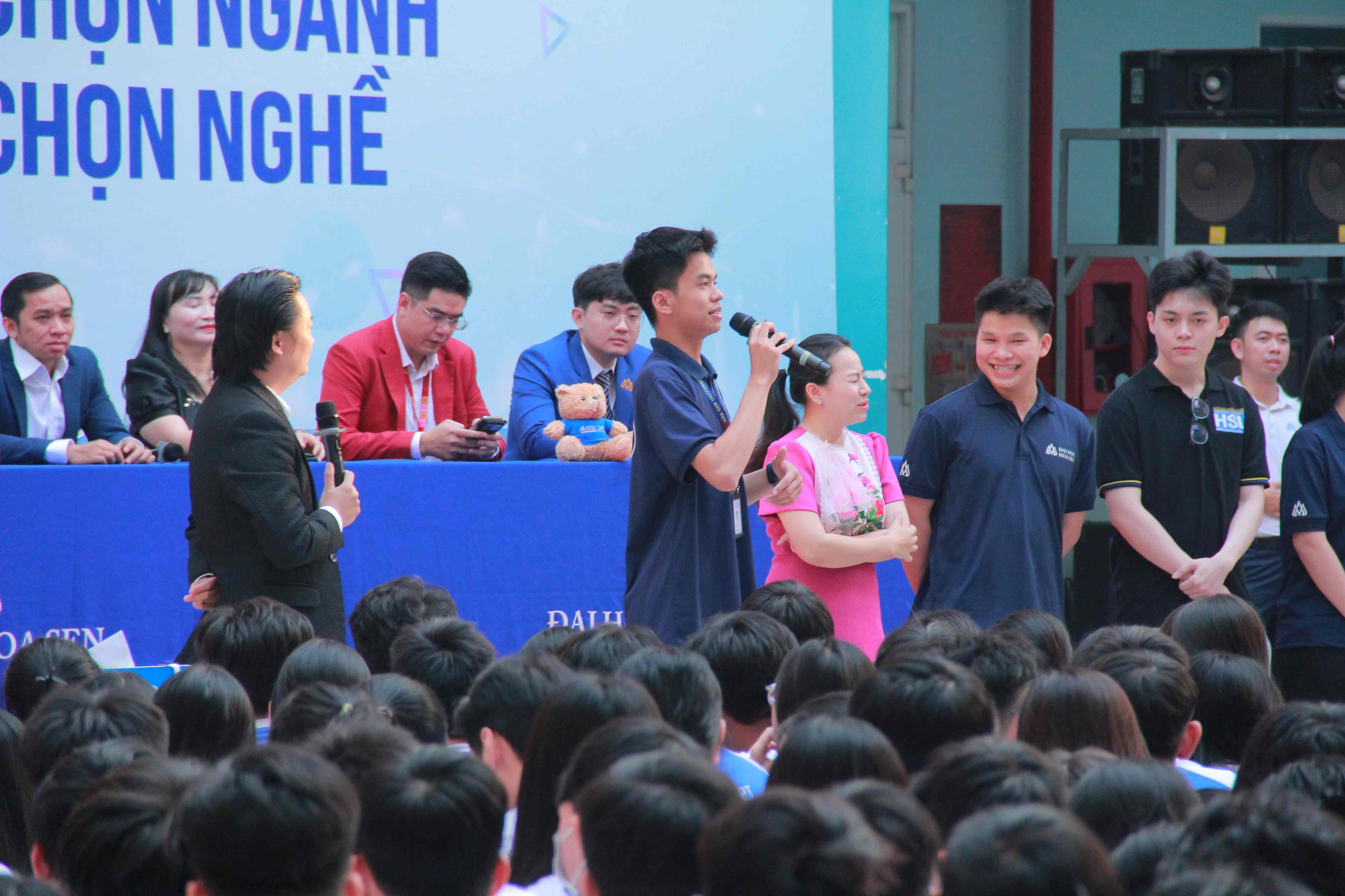 Chọn ngành không mông lung: HSU Tour đến với THPT Nam Kỳ Khởi Nghĩa