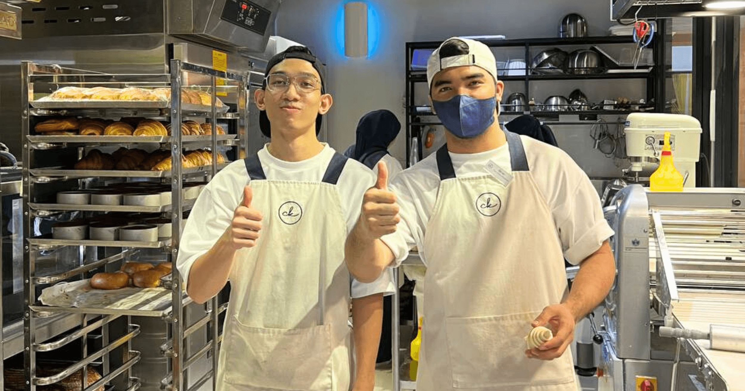 Staf cafe viral Chef Kecik di dalam dapur membuat croissant popular mereka.