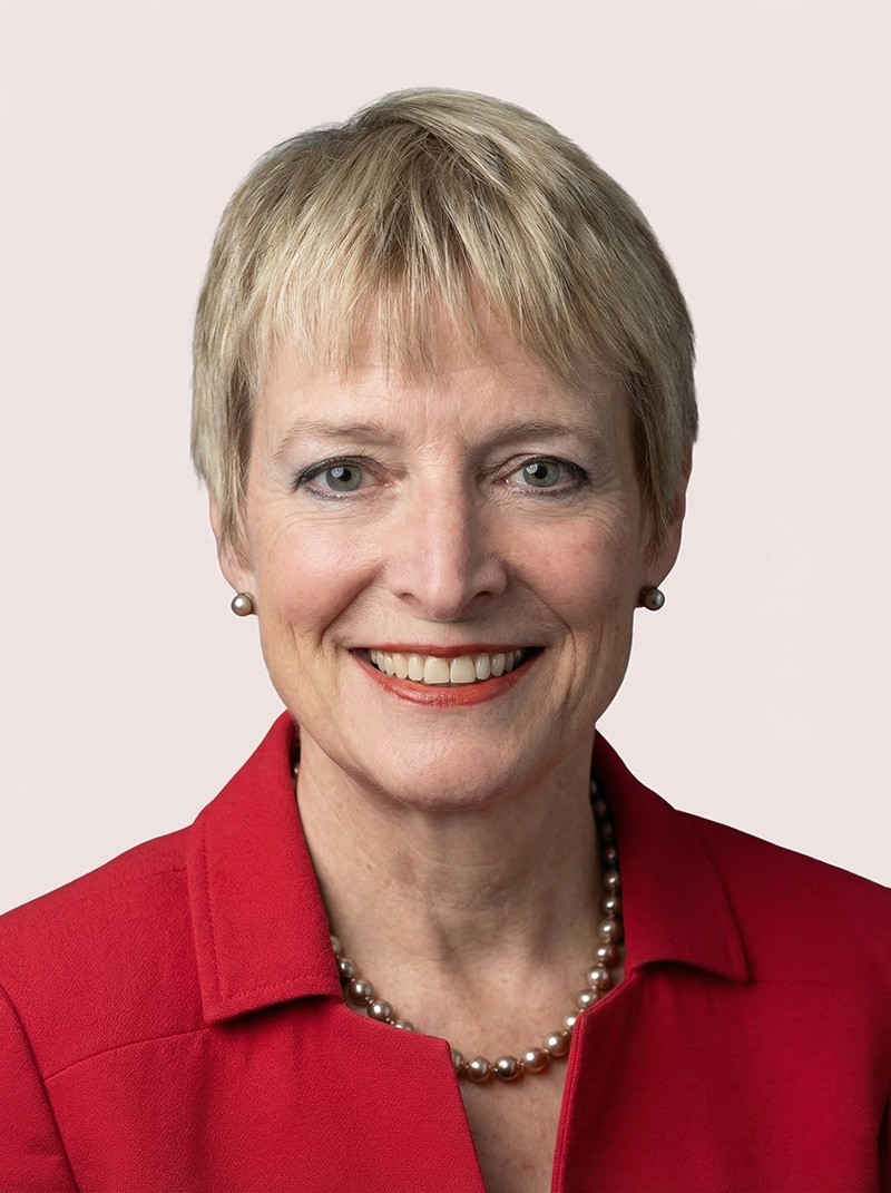 black Weston Master III device