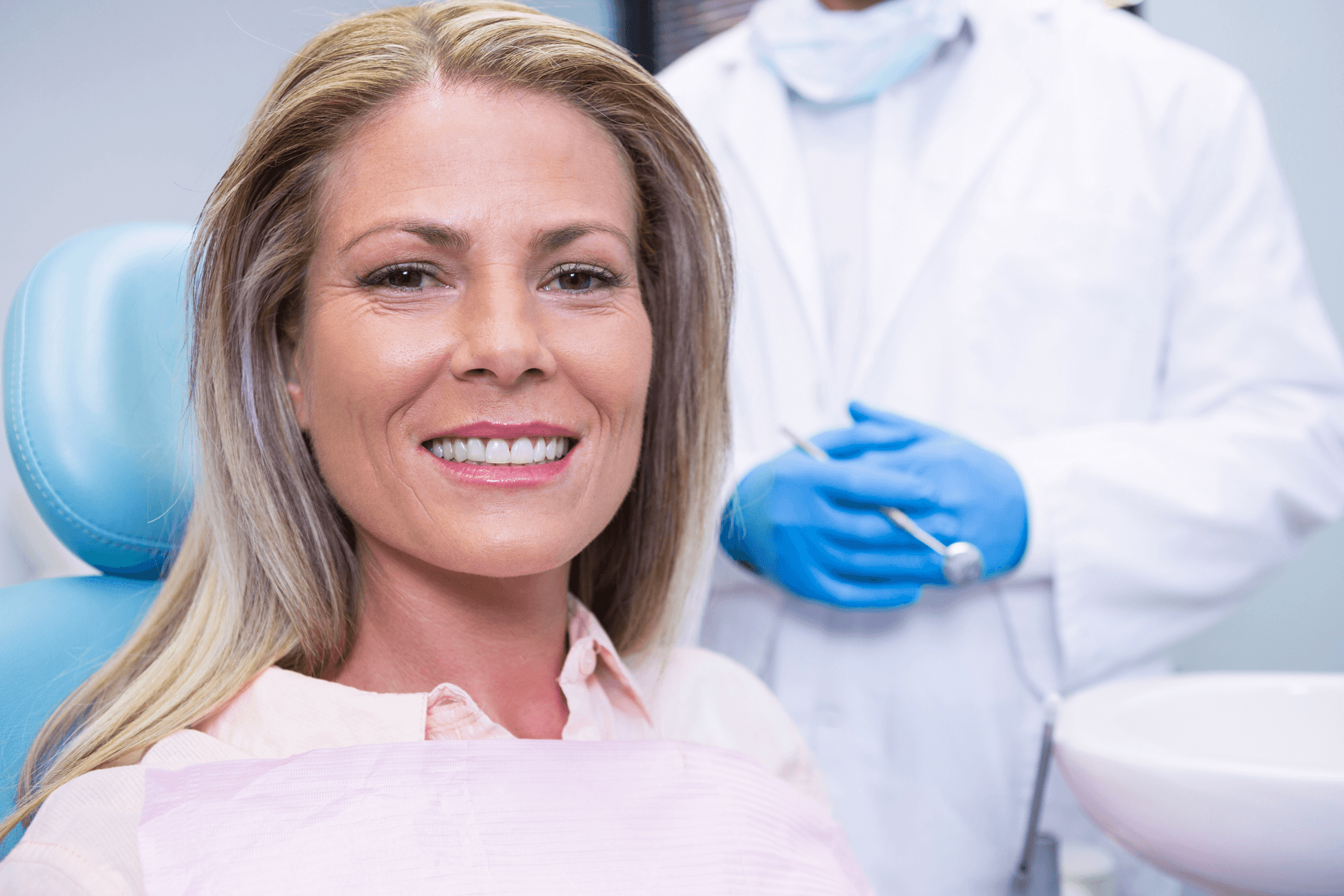 Fogpótlás Debrecenben – mosoly helyreállítása modern fogpótlással, természetes hatással