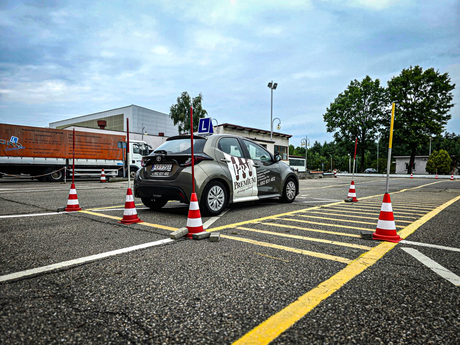 OSK Premium szkoła jazdy Mustang kurs kat B