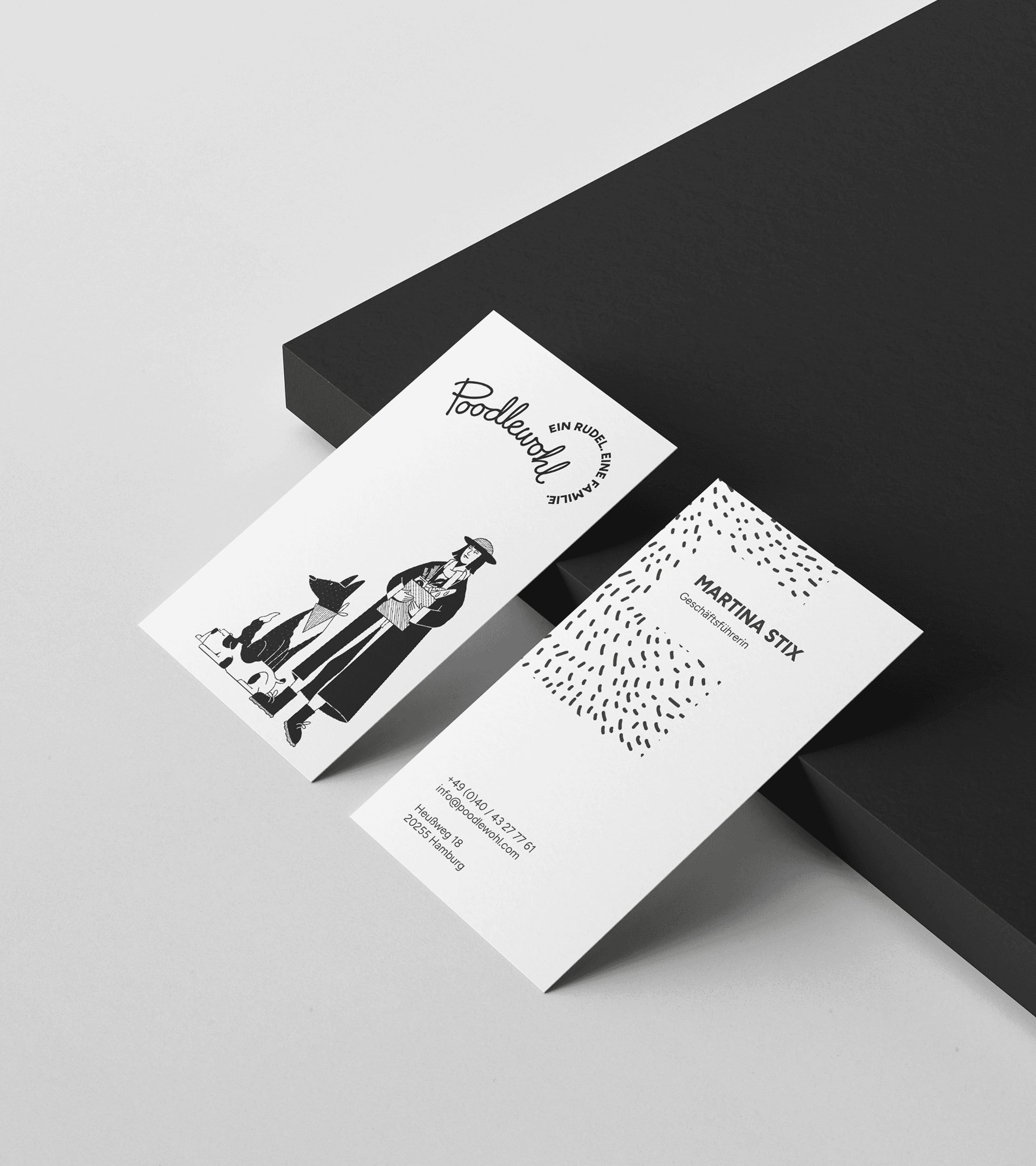 Poodlewohl dog care brand identity – Visitenkarte Kopie 1 visual from the portfolio case study