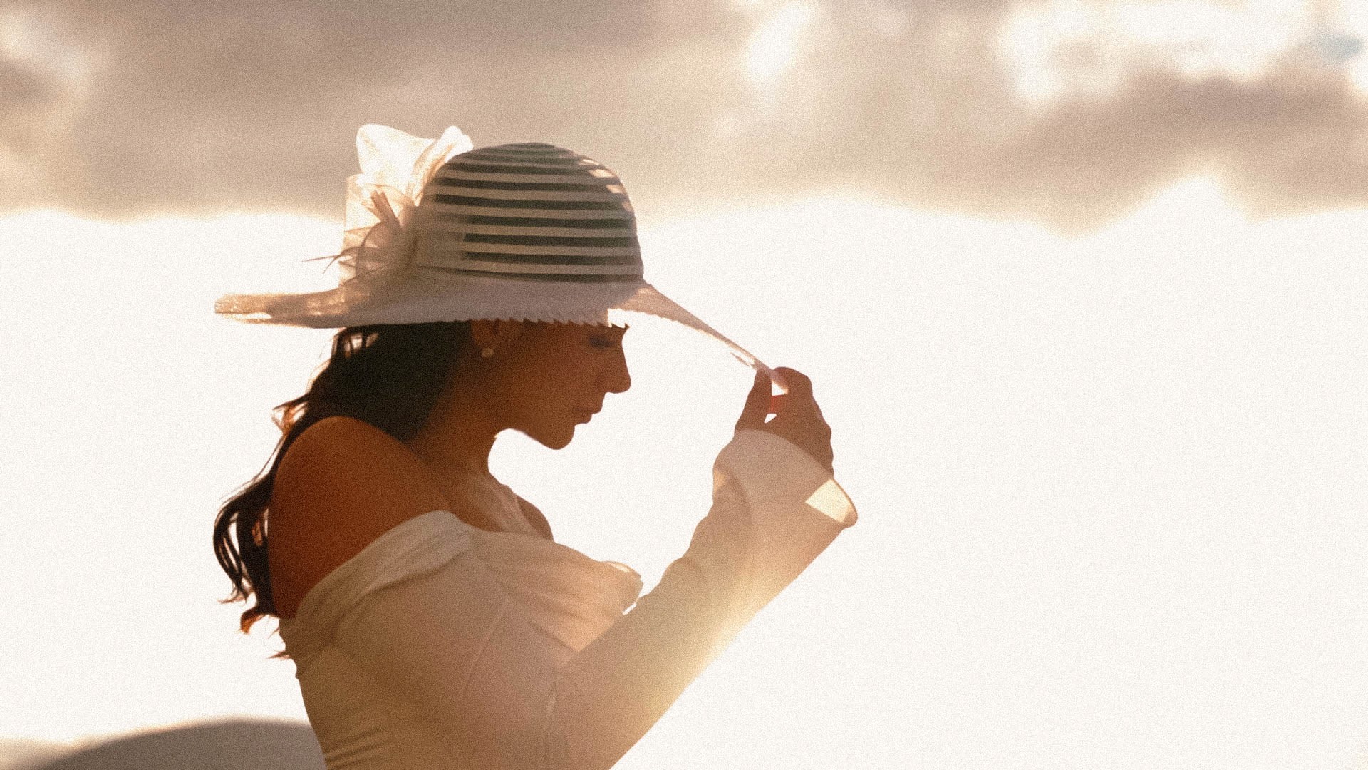 Sienna minimal portrait