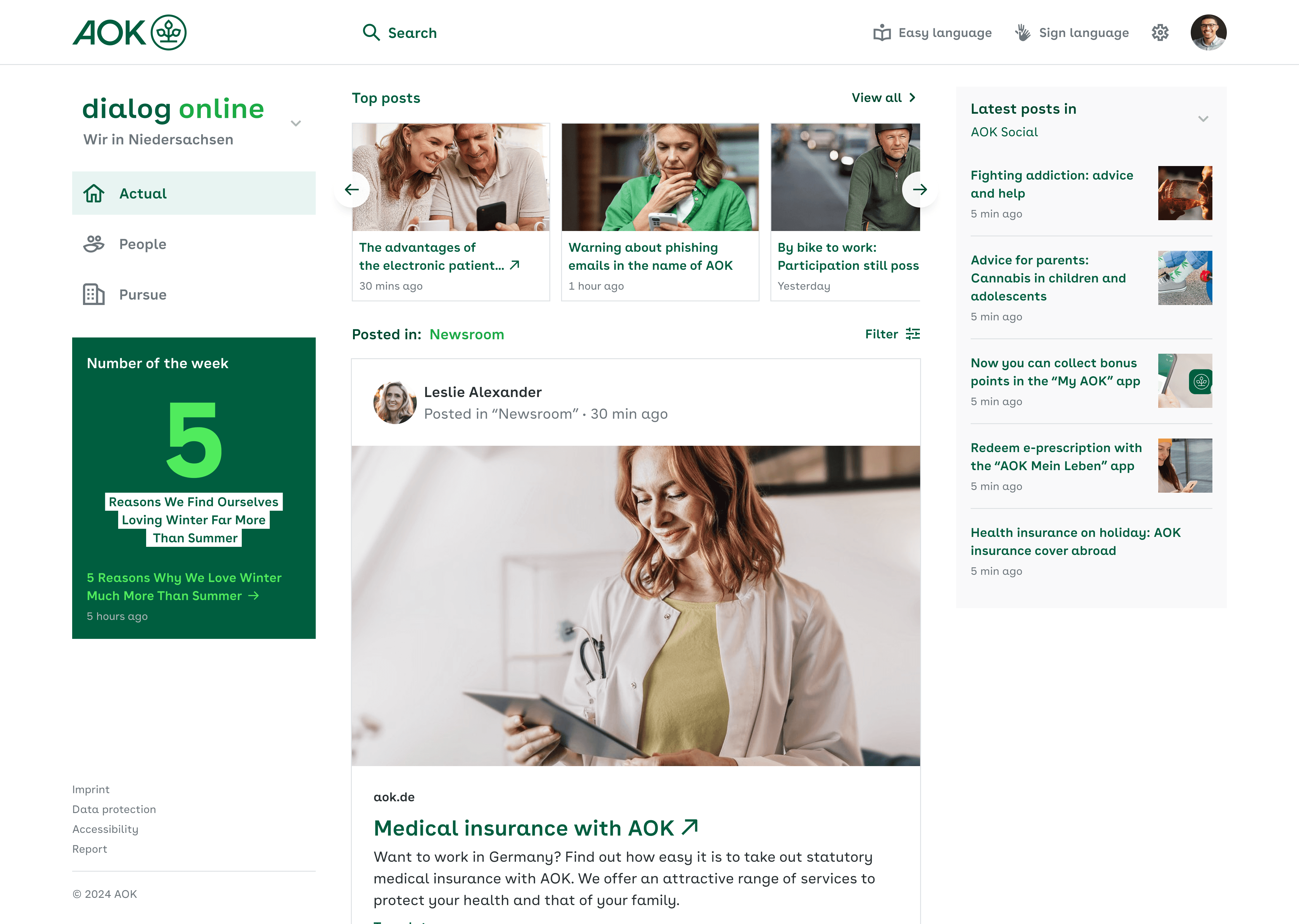 AOK's branded web app featuring a personalised news feed, internal posts, and top news highlights. Users can navigate the employee dashboard for real-time updates on medical insurance services and internal communications.