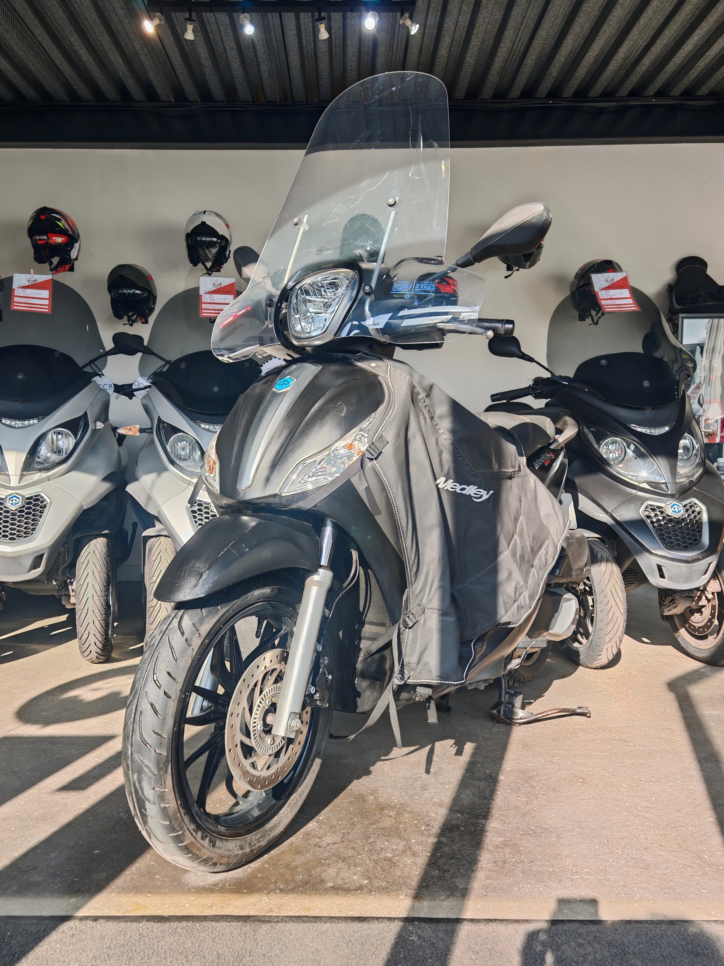 piaggio mp3 350 cc gris nardo