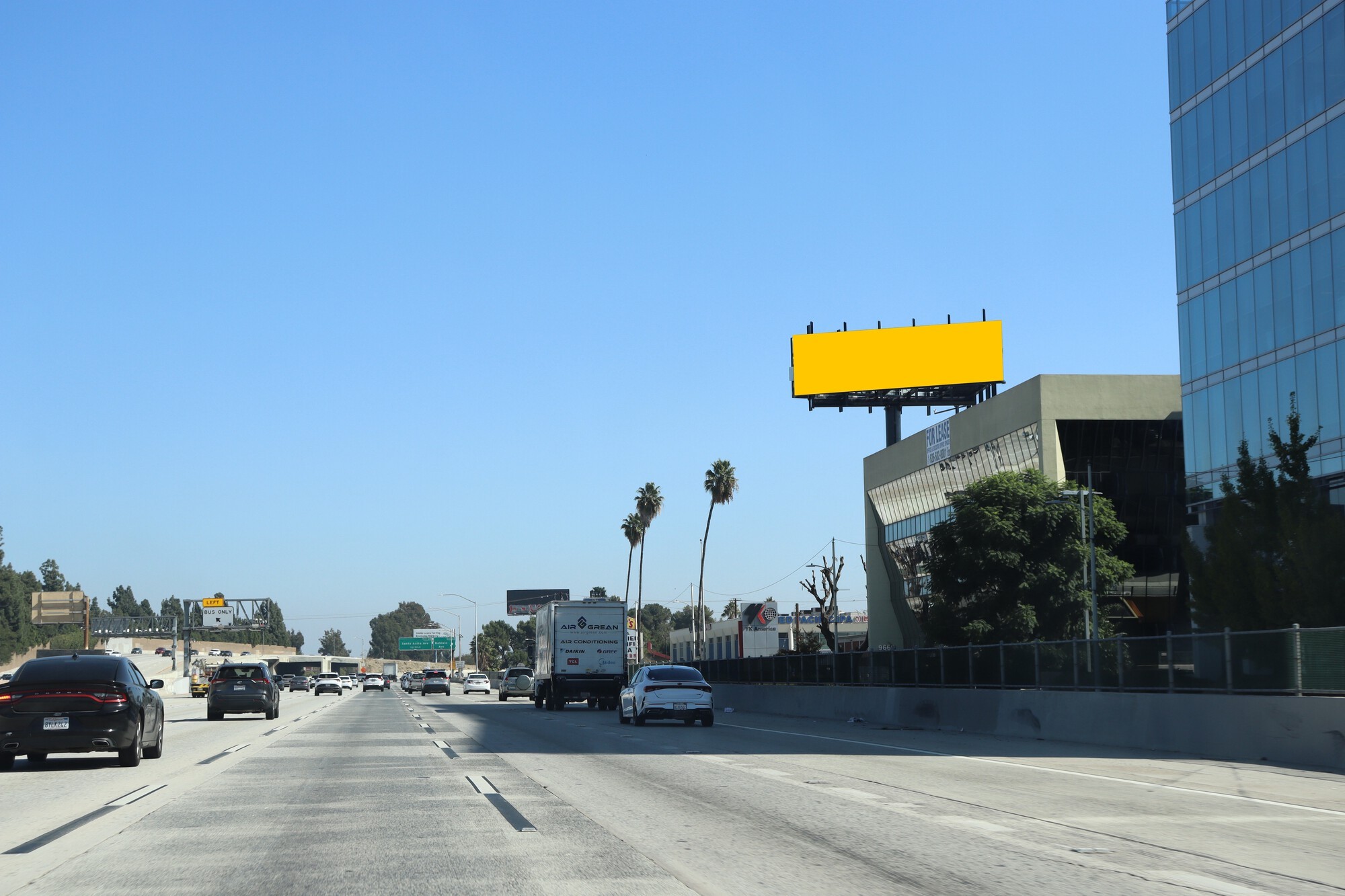 CA-275780 — digital billboard in El Monte