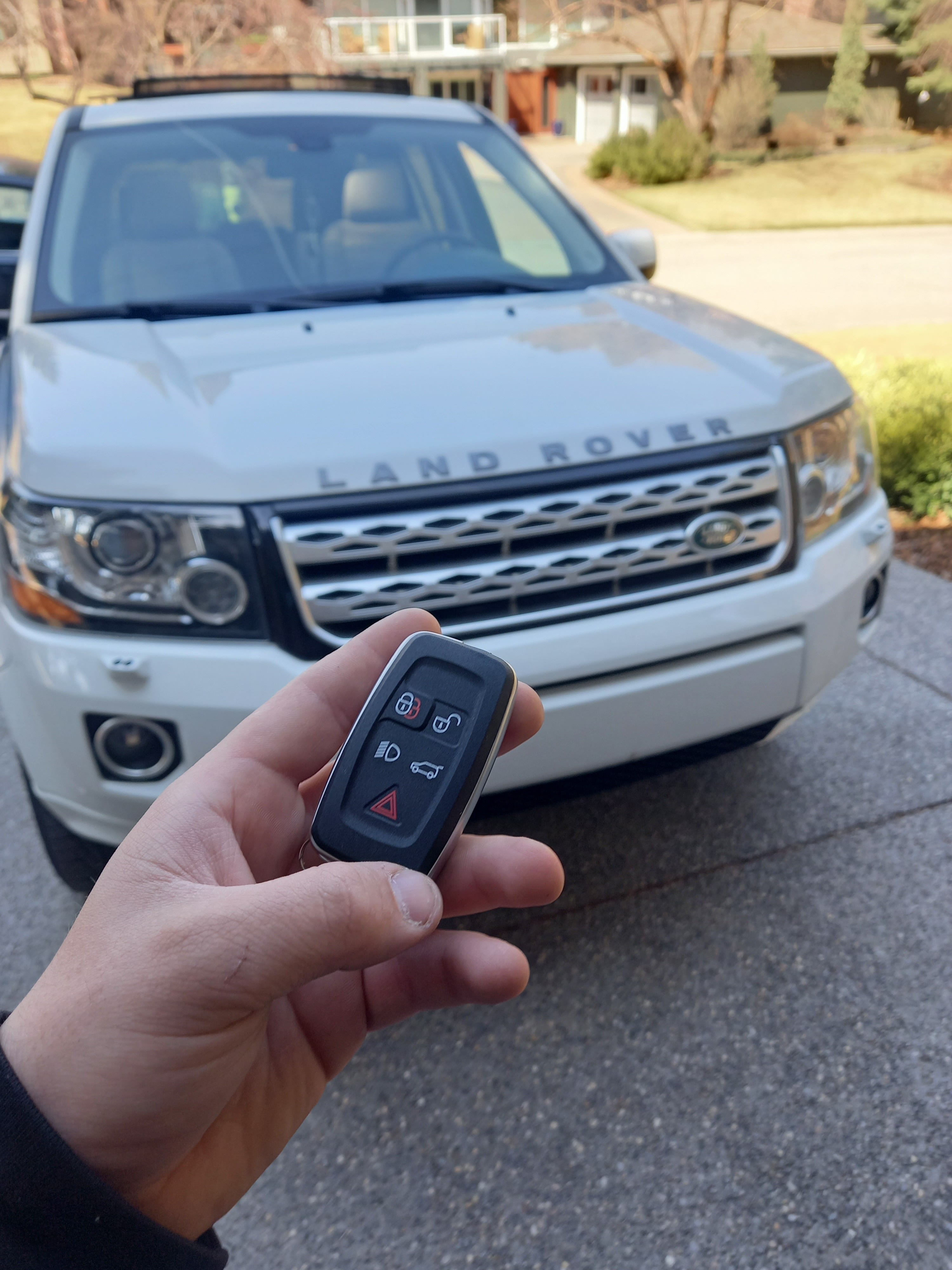 land rover car keys made by carkeyaction