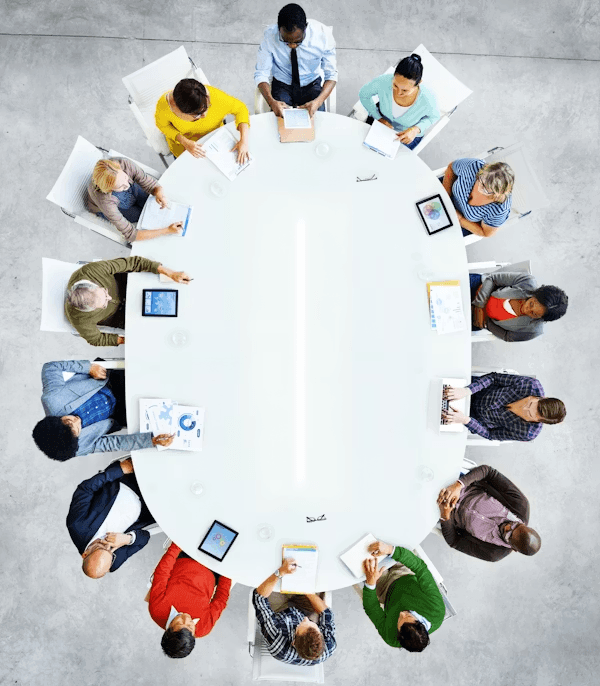 A governança ESG depende da atuação conjunta de diversas áreas dentro da organização.