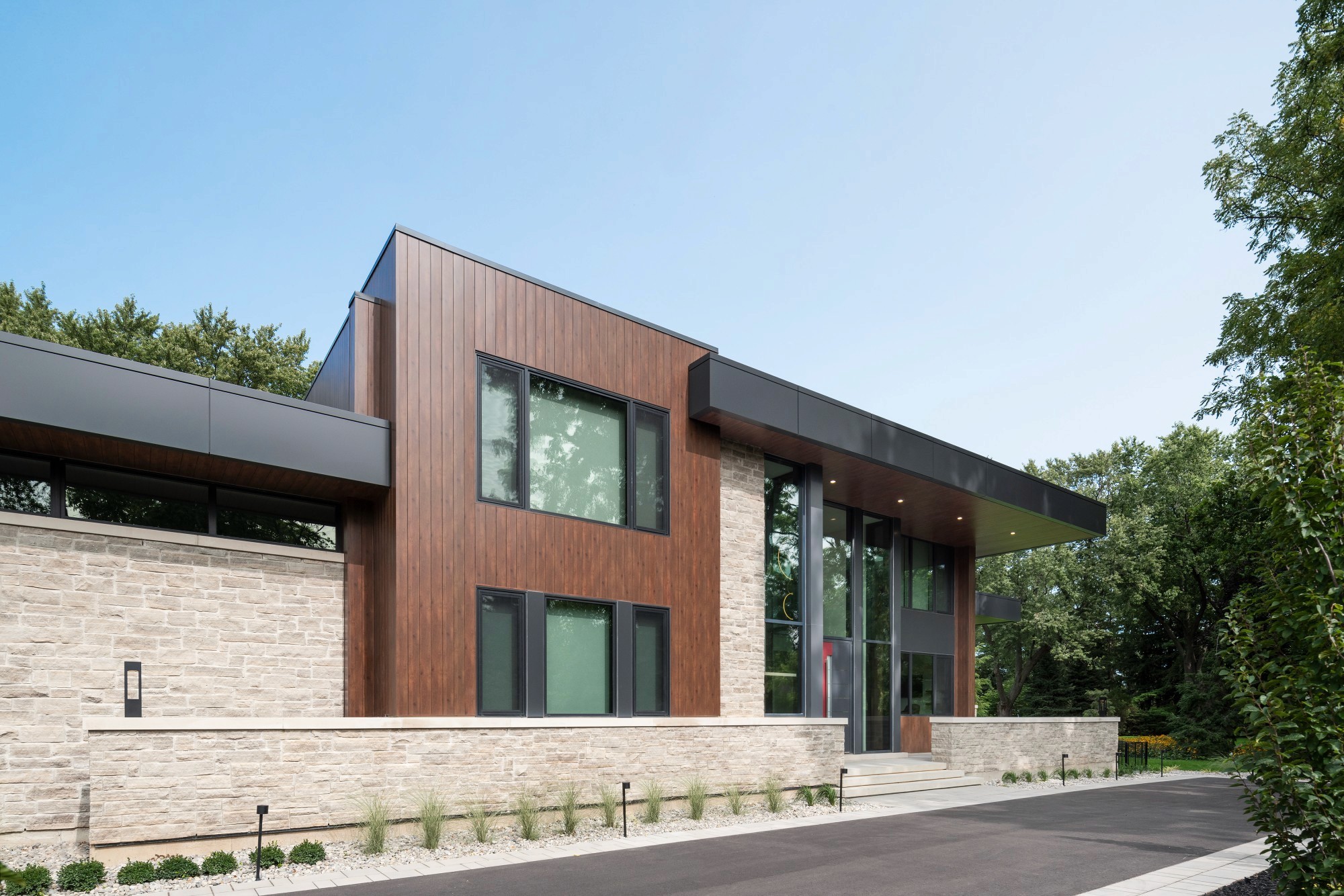 Luxyclad St. Catharines