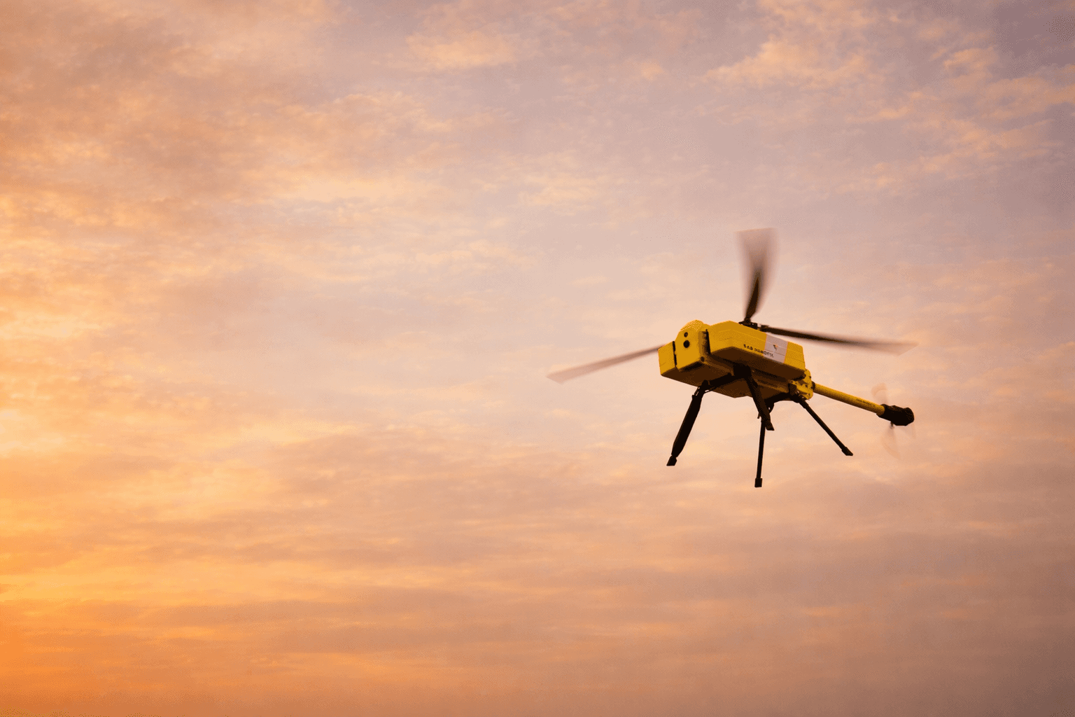 Dynamic picture of a cyclist riding downhill
