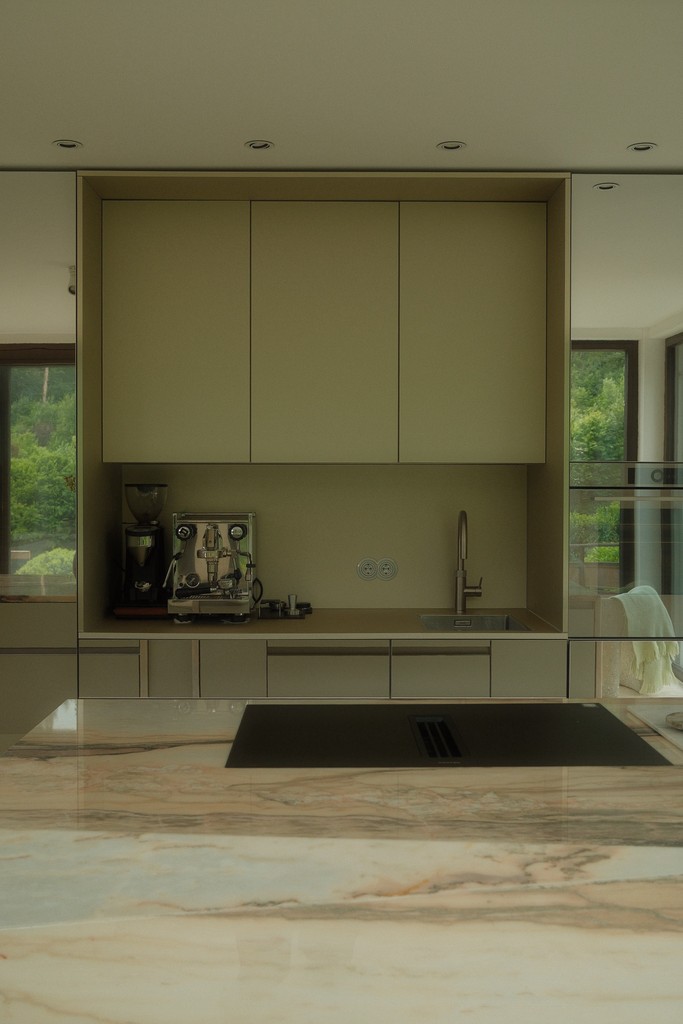 Naturstein Designer Küche Faber Söhne aus Stuttgart