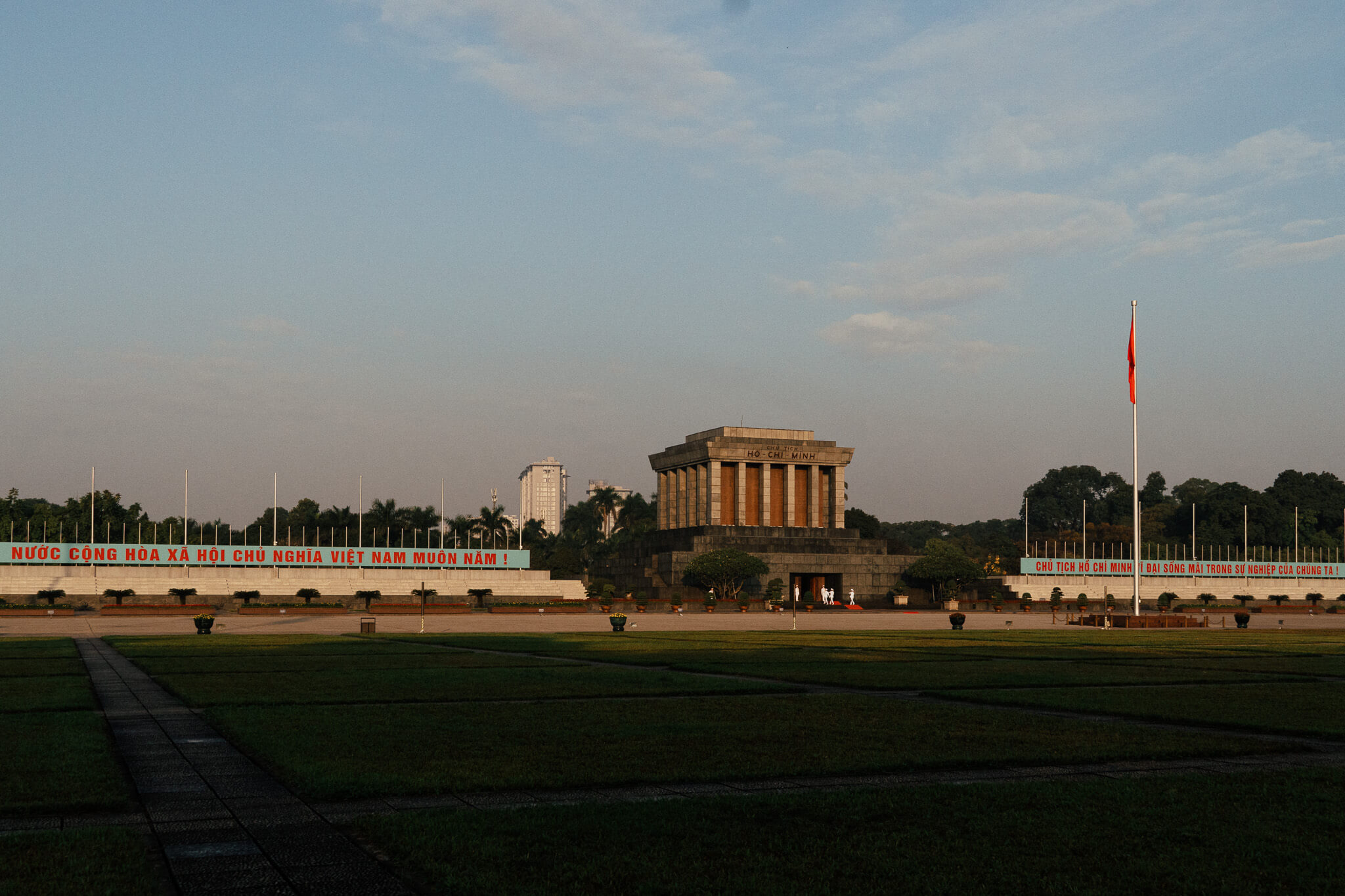 HO CHI MINH MAUSOLEUM, HANOI, VIETNAM