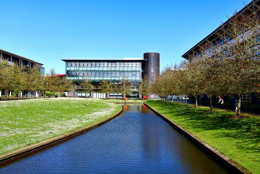 Bank Of England Deputy Governor Sarah Breeden Sees Stablecoin As Part Of Future Economy. Photo By Yiming Ma On Unsplash.