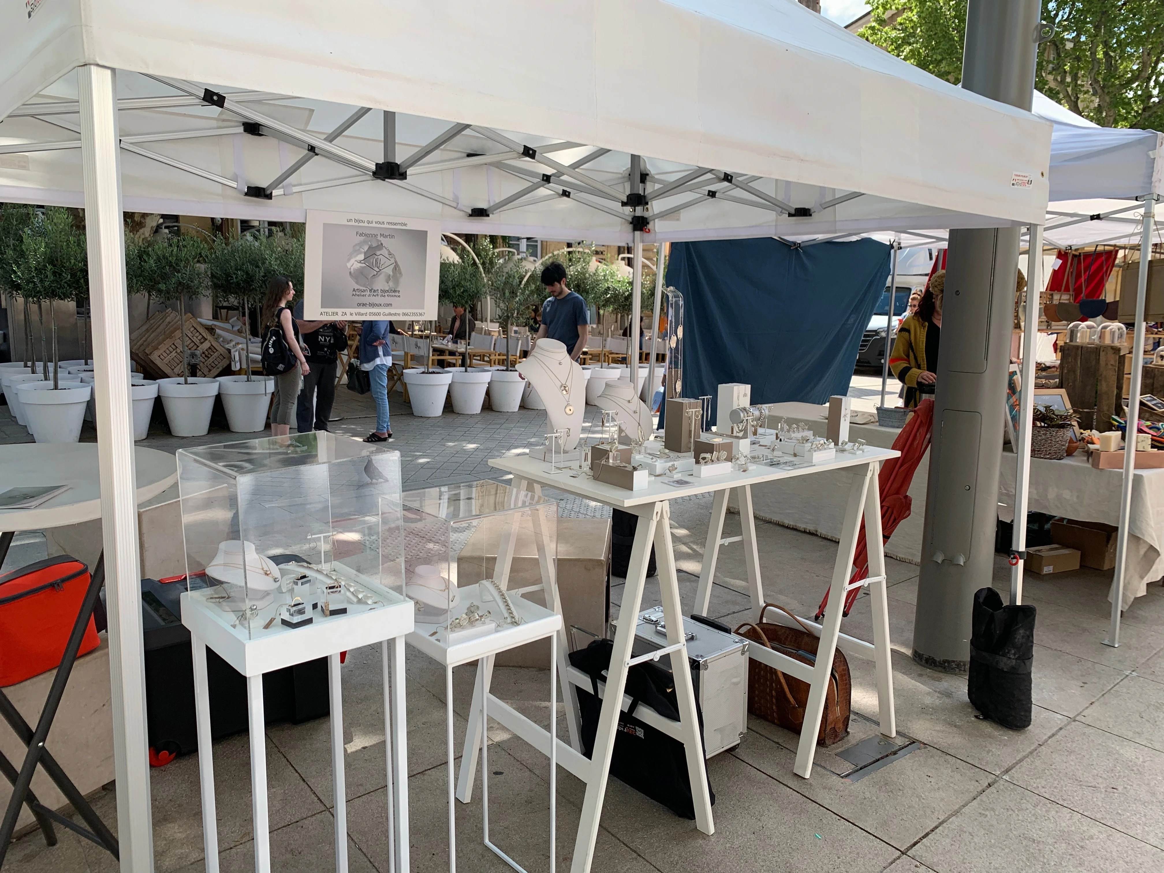 Marché des saveurs des alpes du sud et artisans sans vitrine