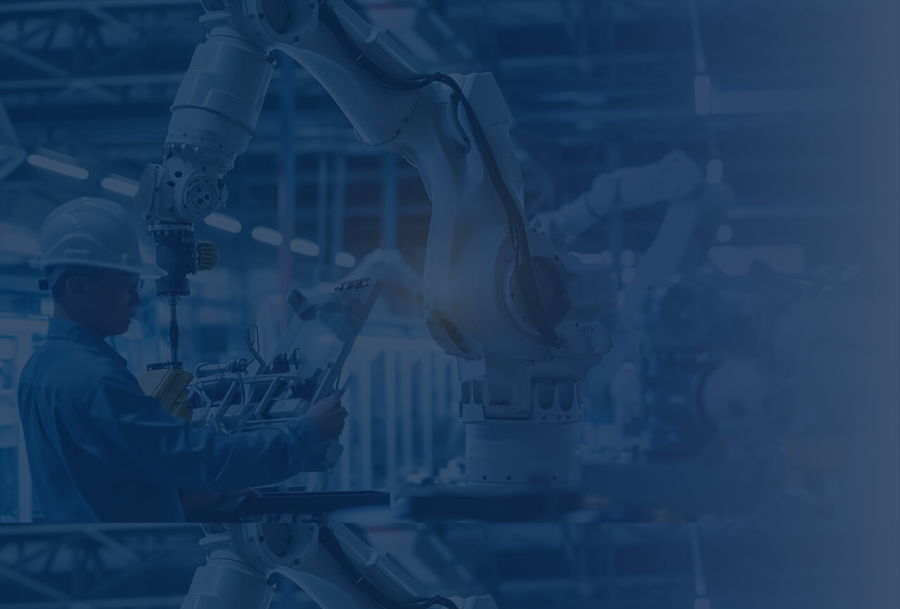 Moderní stroj ve výrobní hale