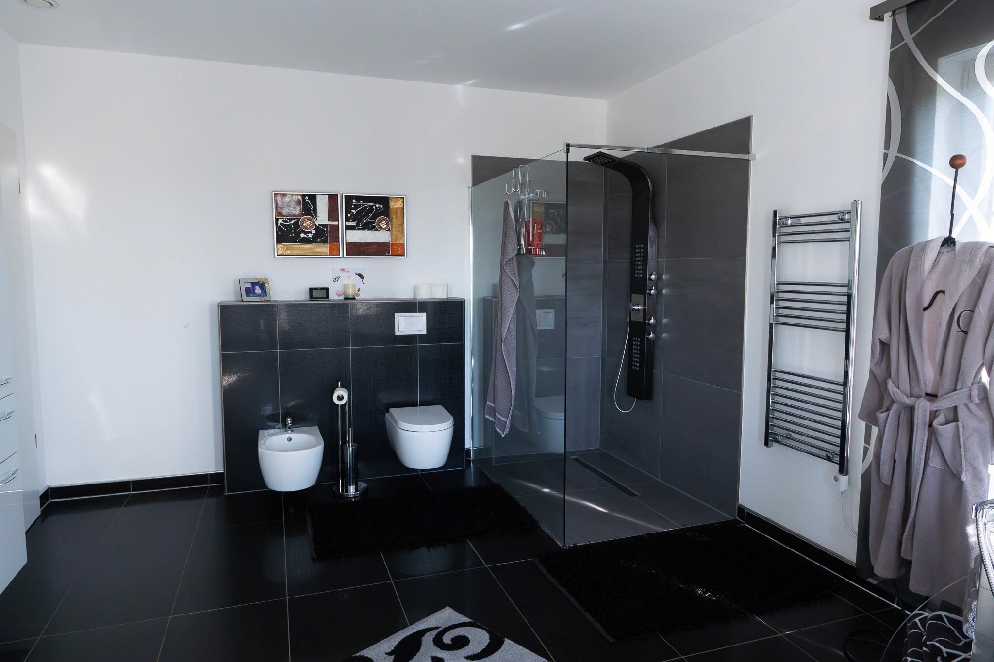 Image of Minimalist interior