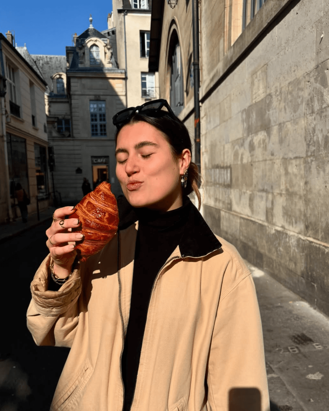 Charlotte diététicienne diplômée partenaire du programme Urevive pour un suivi nutritionnel professionnel.