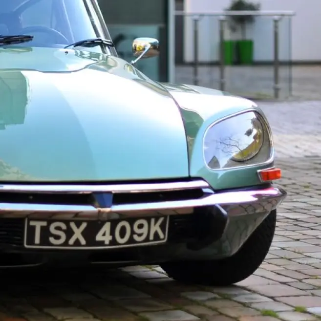 Front crop of a green 1972 DS Pallas