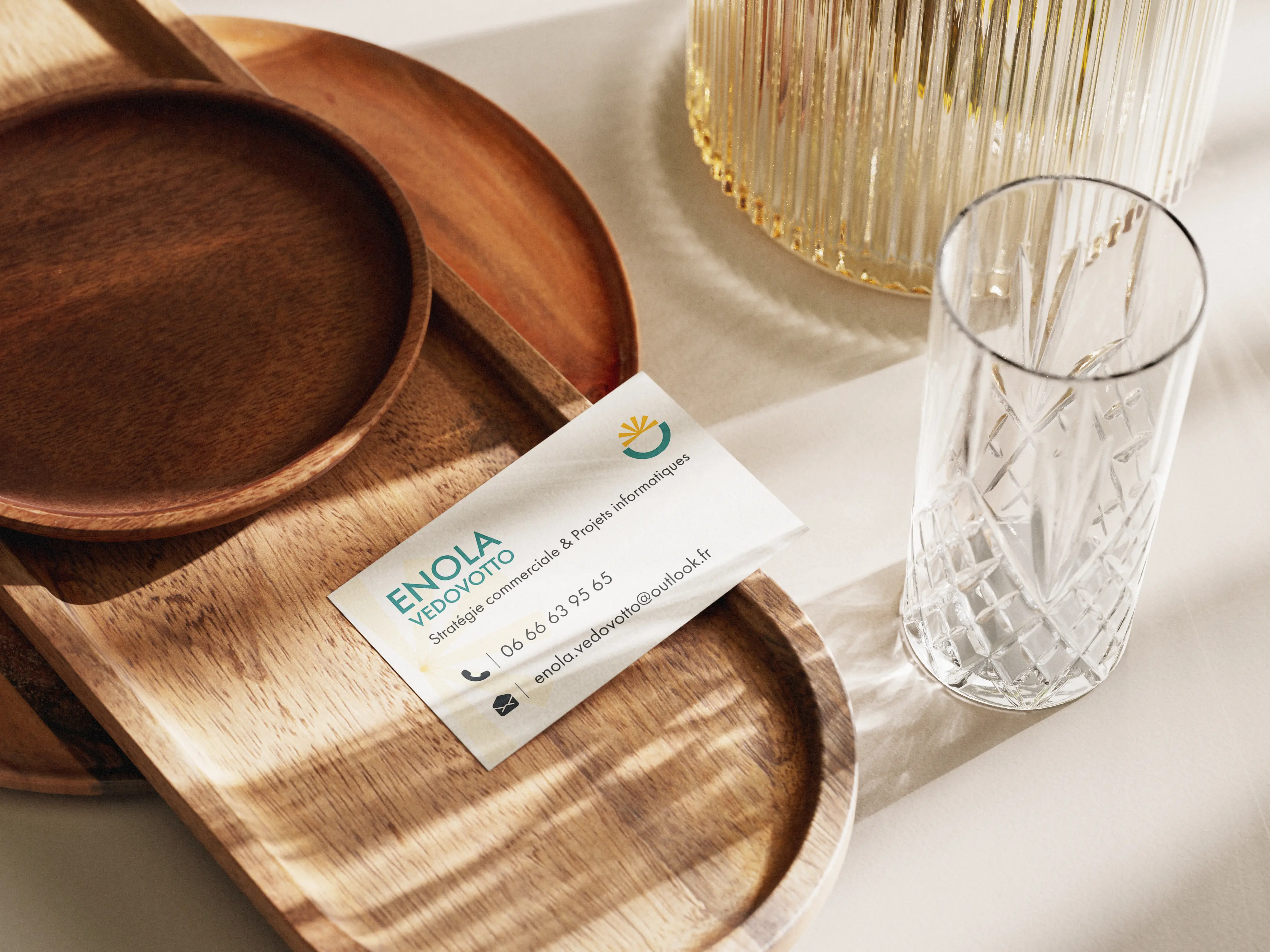 Mockup cartes de visite Enola