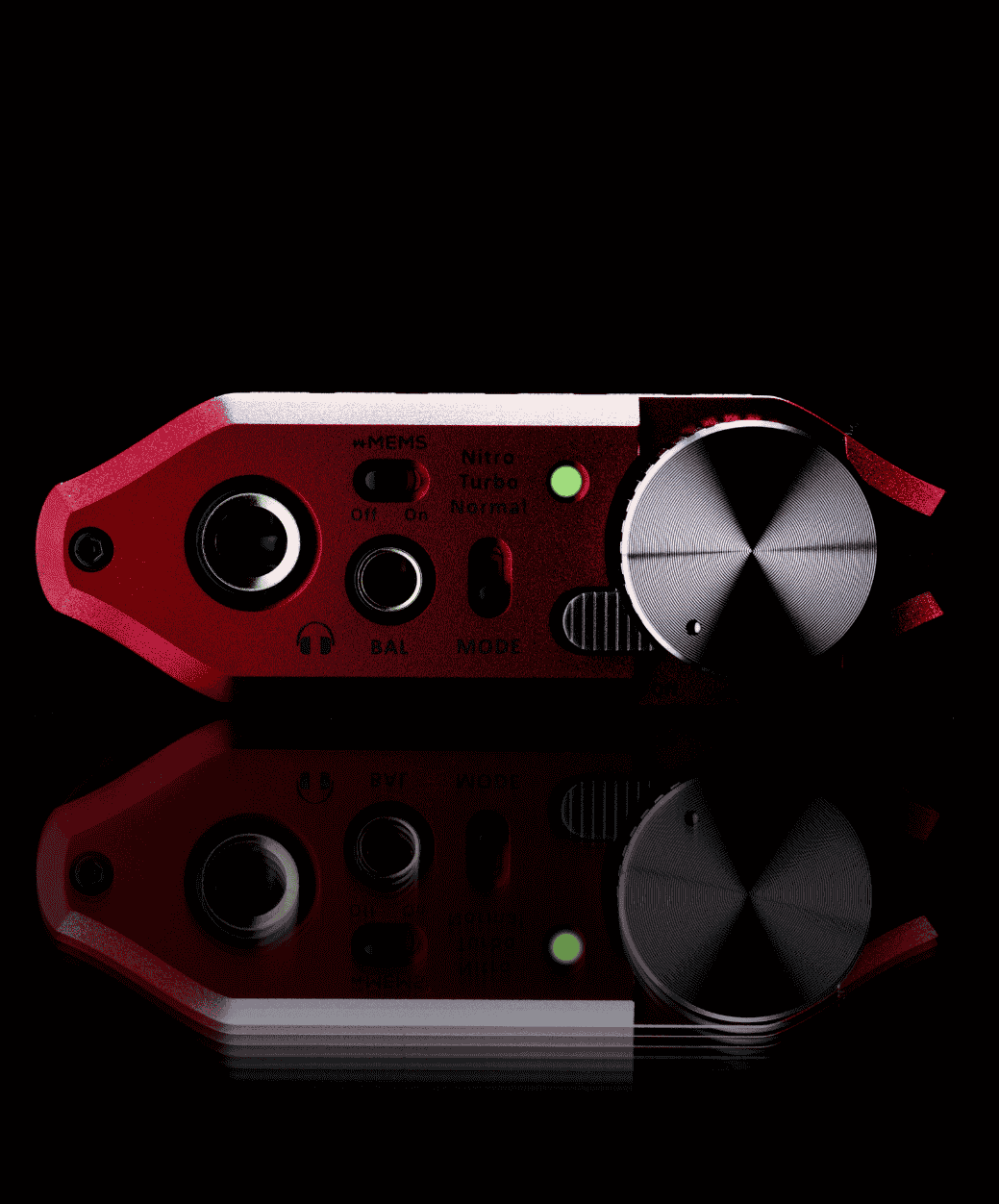 iFi Audio iDSD Diablo 2 - lifestyle 2 - LE STUDIO HIFI