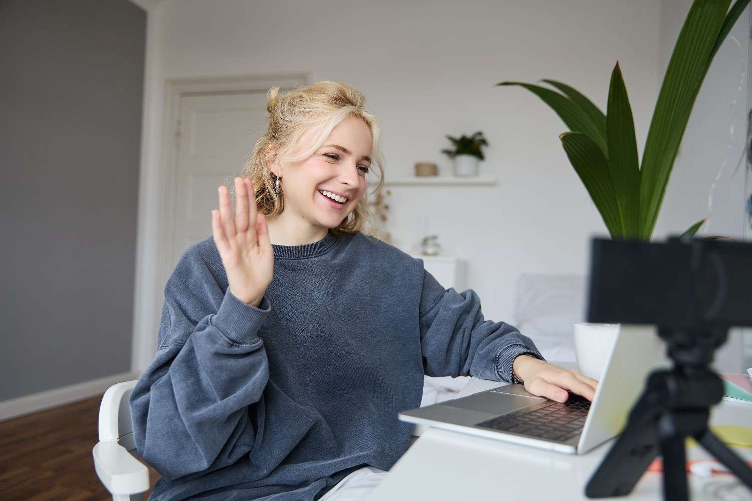 a lady with a laptop 