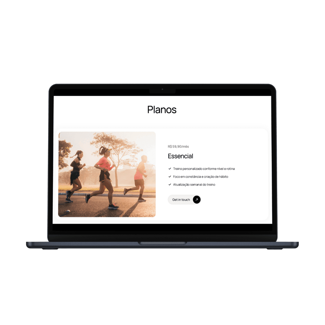 Concetrated triathlete grayscale