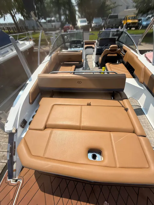Boat thumbnail 6