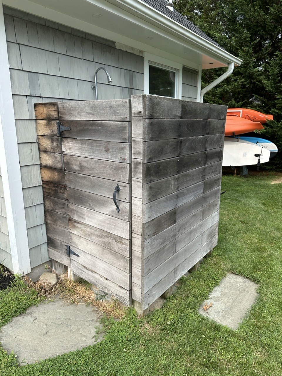 Exterior Powerwashing, step 1