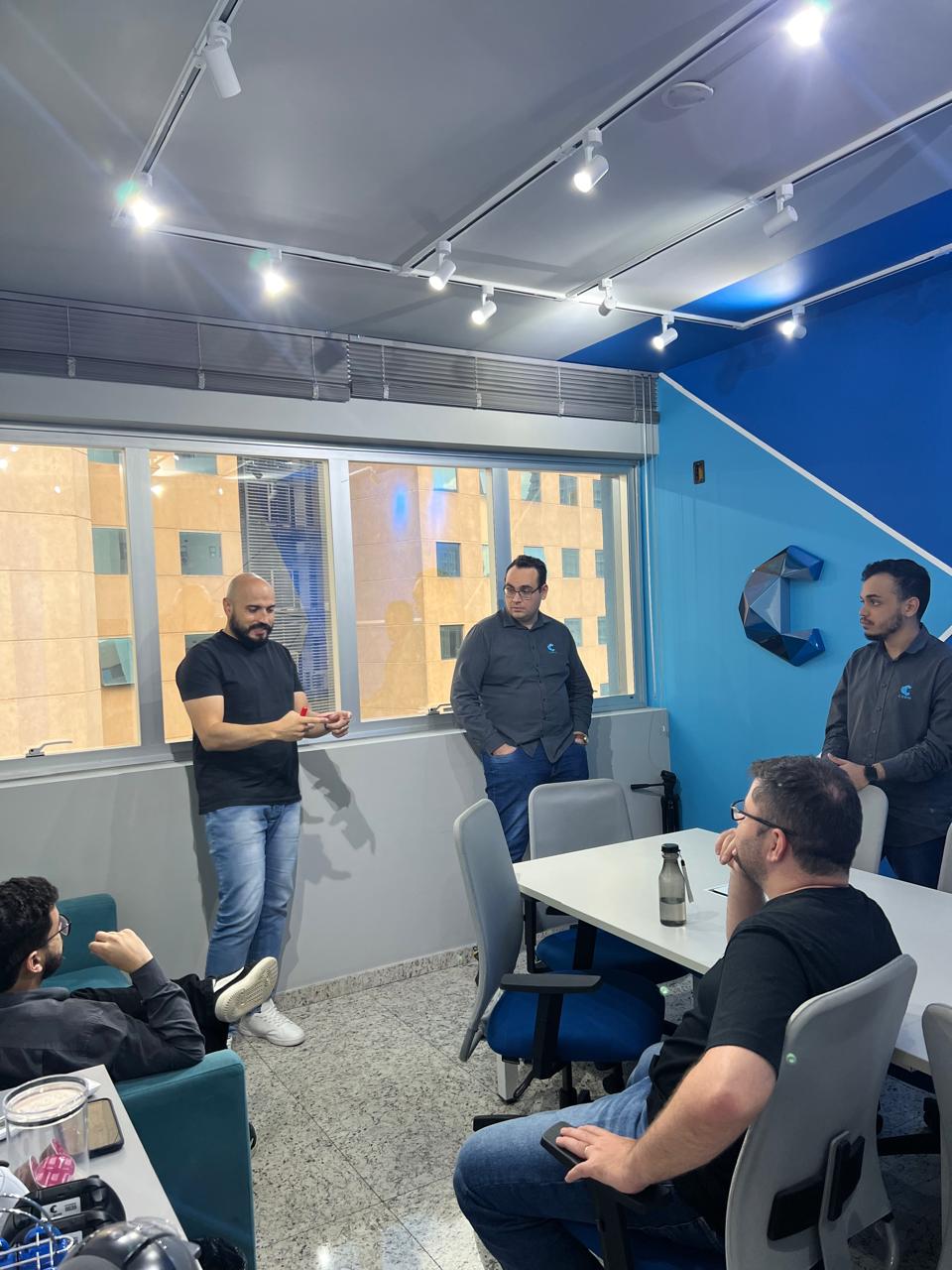 Imagem que ilustra a "Formação do núcleo de engenharia"