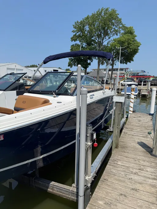 Boat thumbnail 4