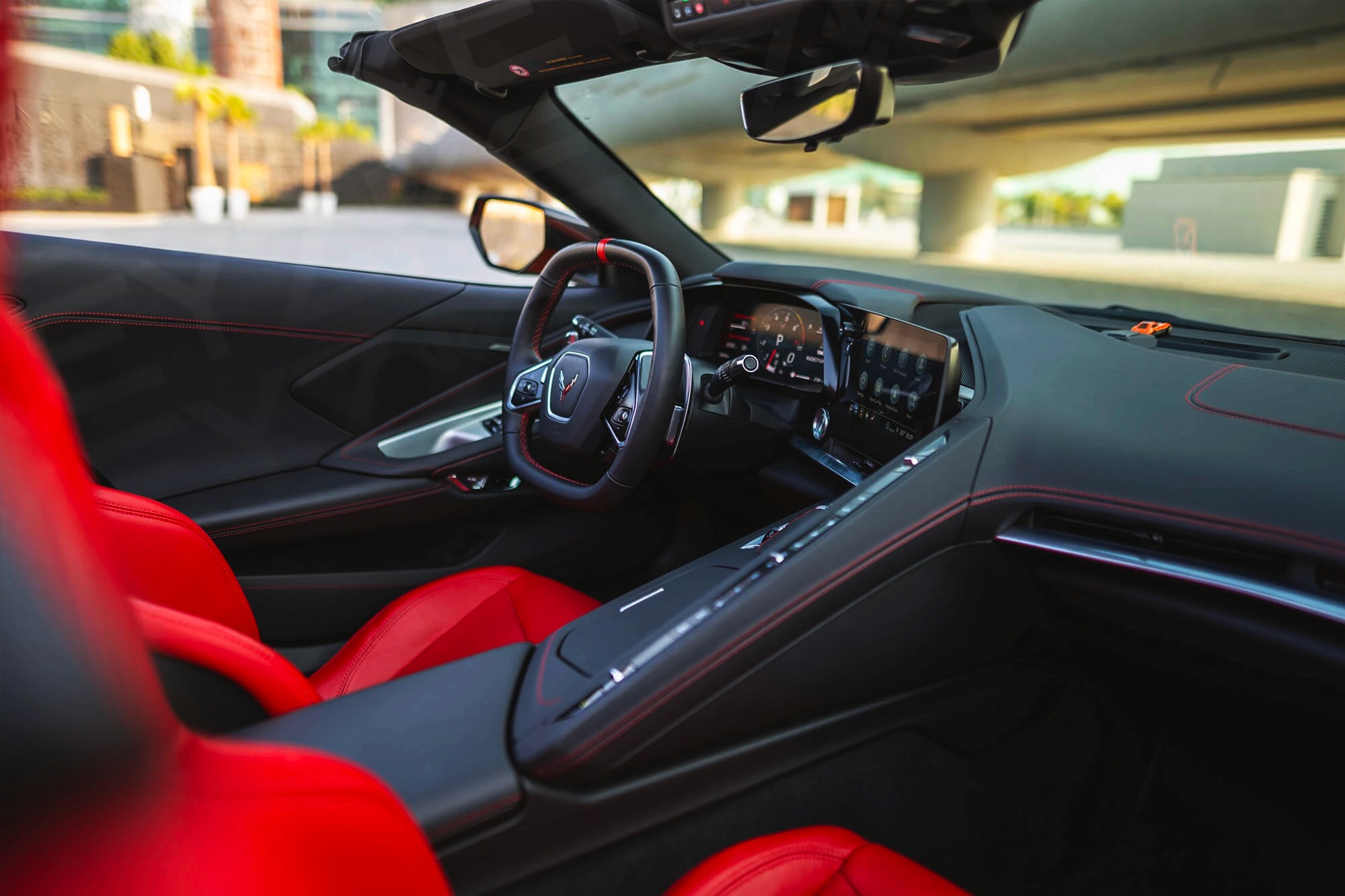 Vue interieur Chevrolet Corvette C8 Orange – Location Supercar à Dubaï | Keyz Rent