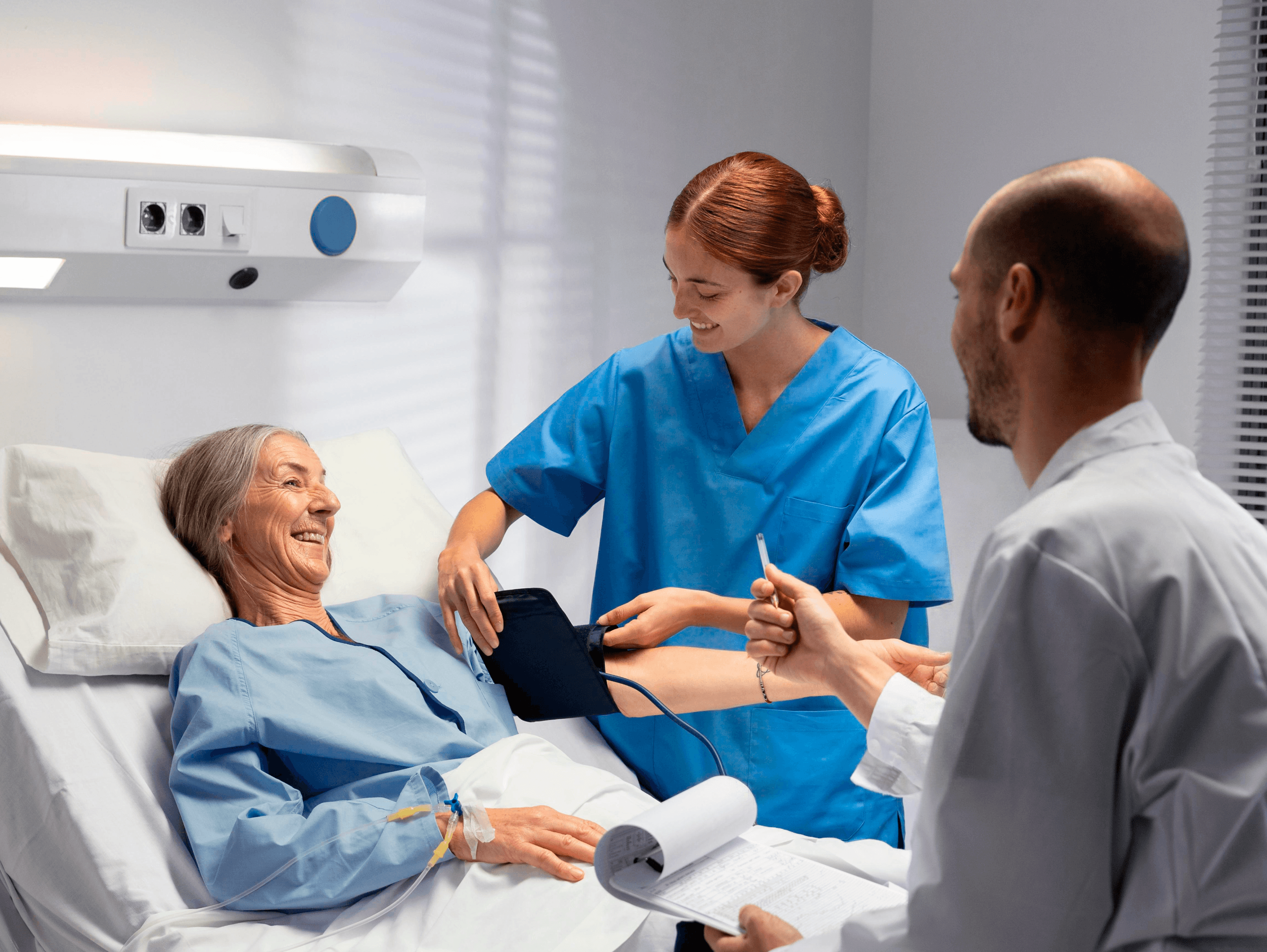 Enfermeiros com paciente