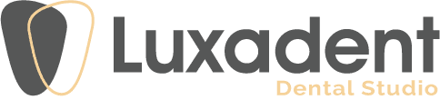Luxadent Logga