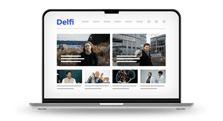 Sülearvuti mille ekraanil on avatud Delfi veebileht.