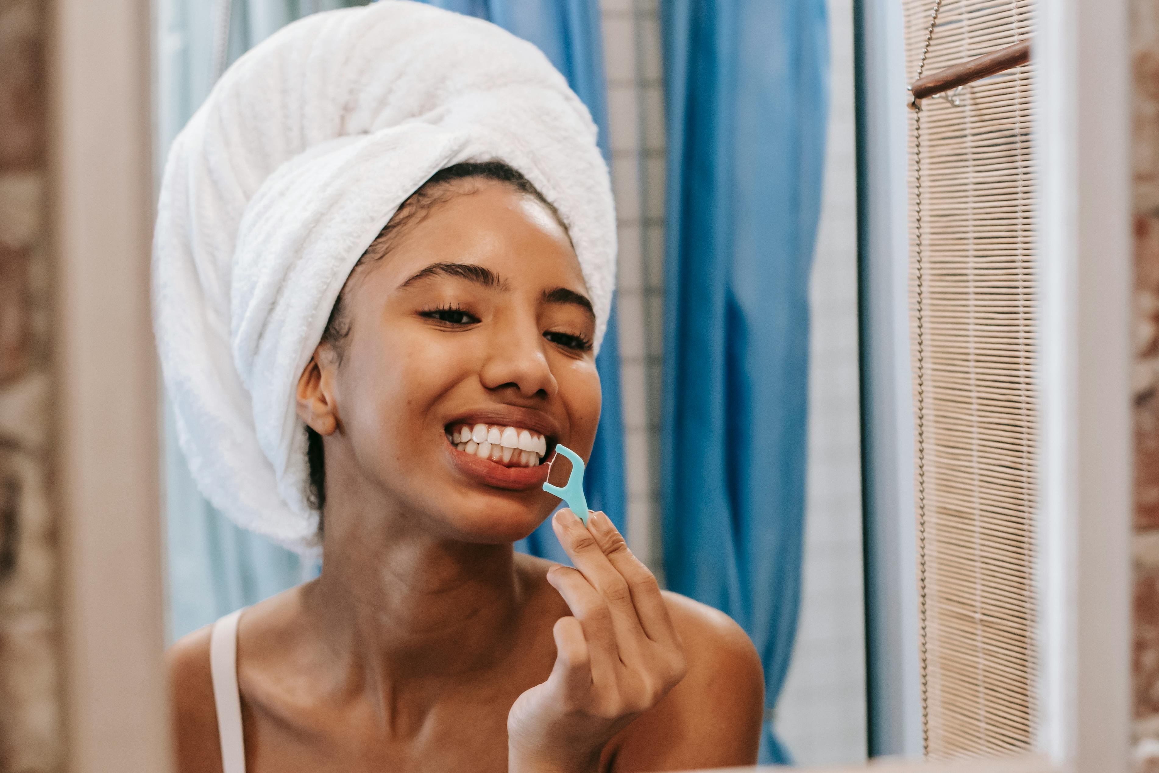 A picture of girl doing oralcare.