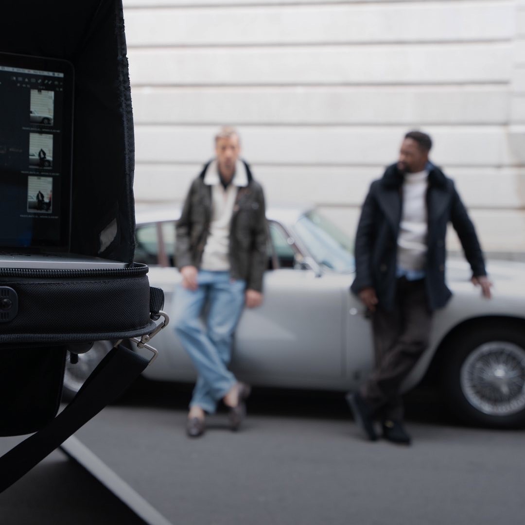 behind the scenes photography with private white by mia edmond 