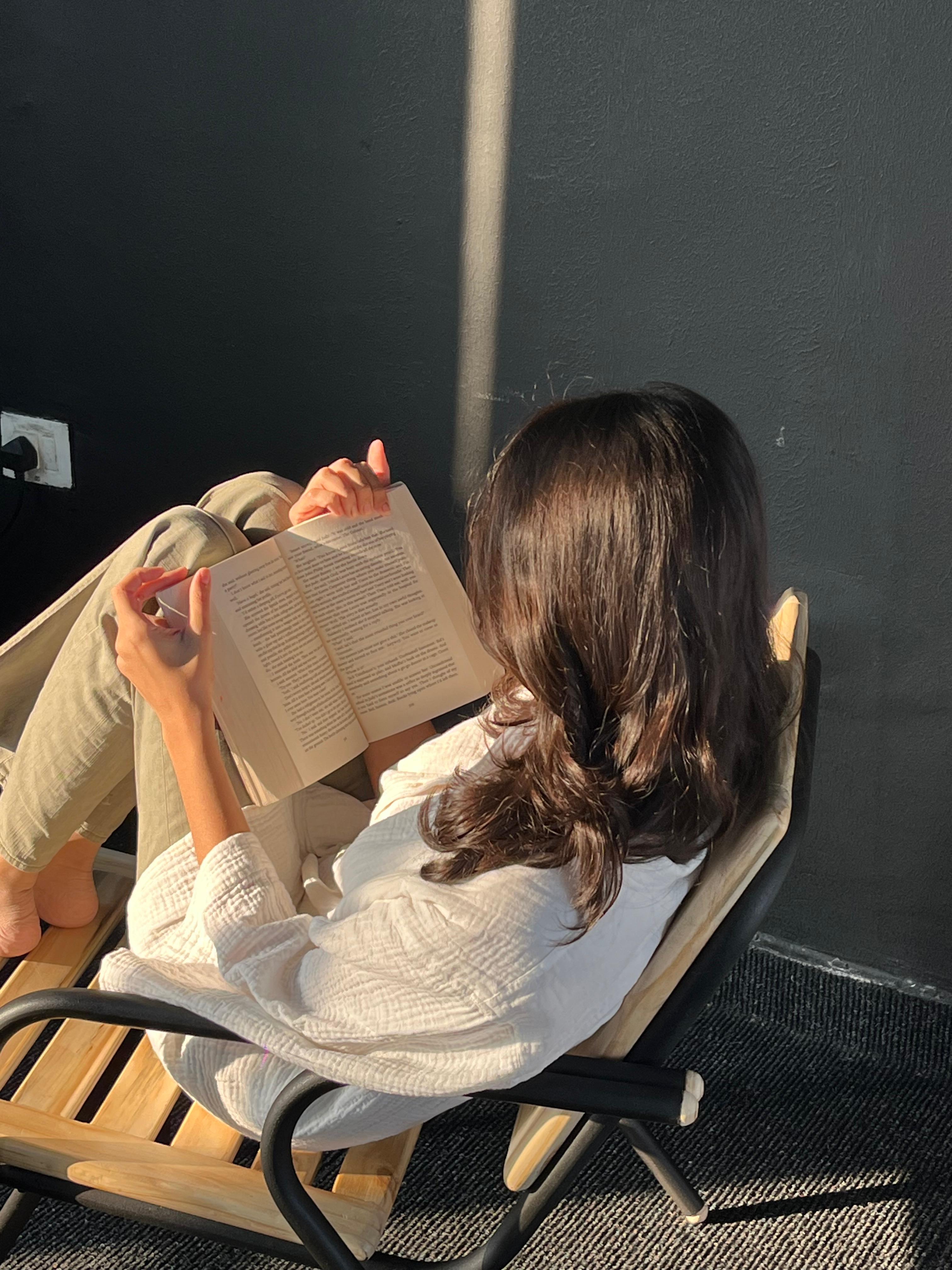 Woman with color palette