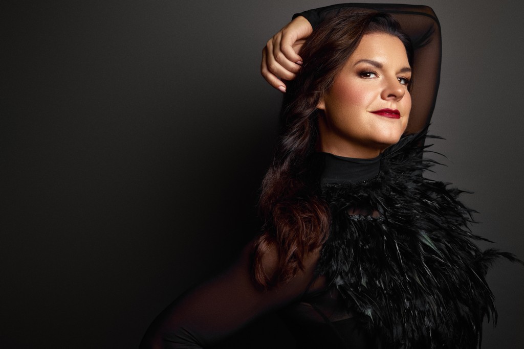 Leslie McDonel, Female Vocalist