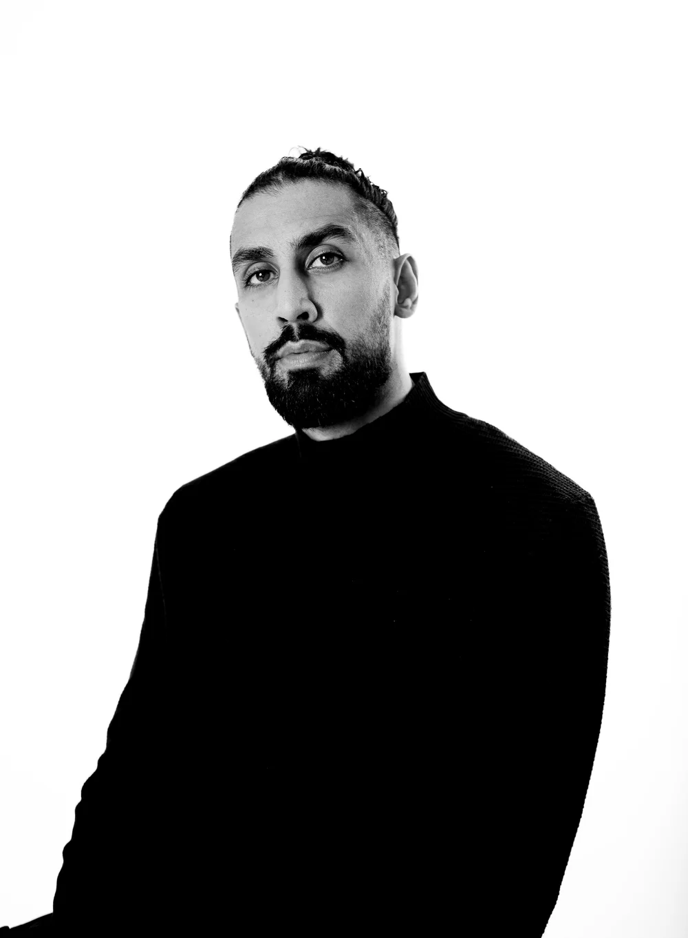 Portret Ali Zanad, artistiek leider van MENSJA