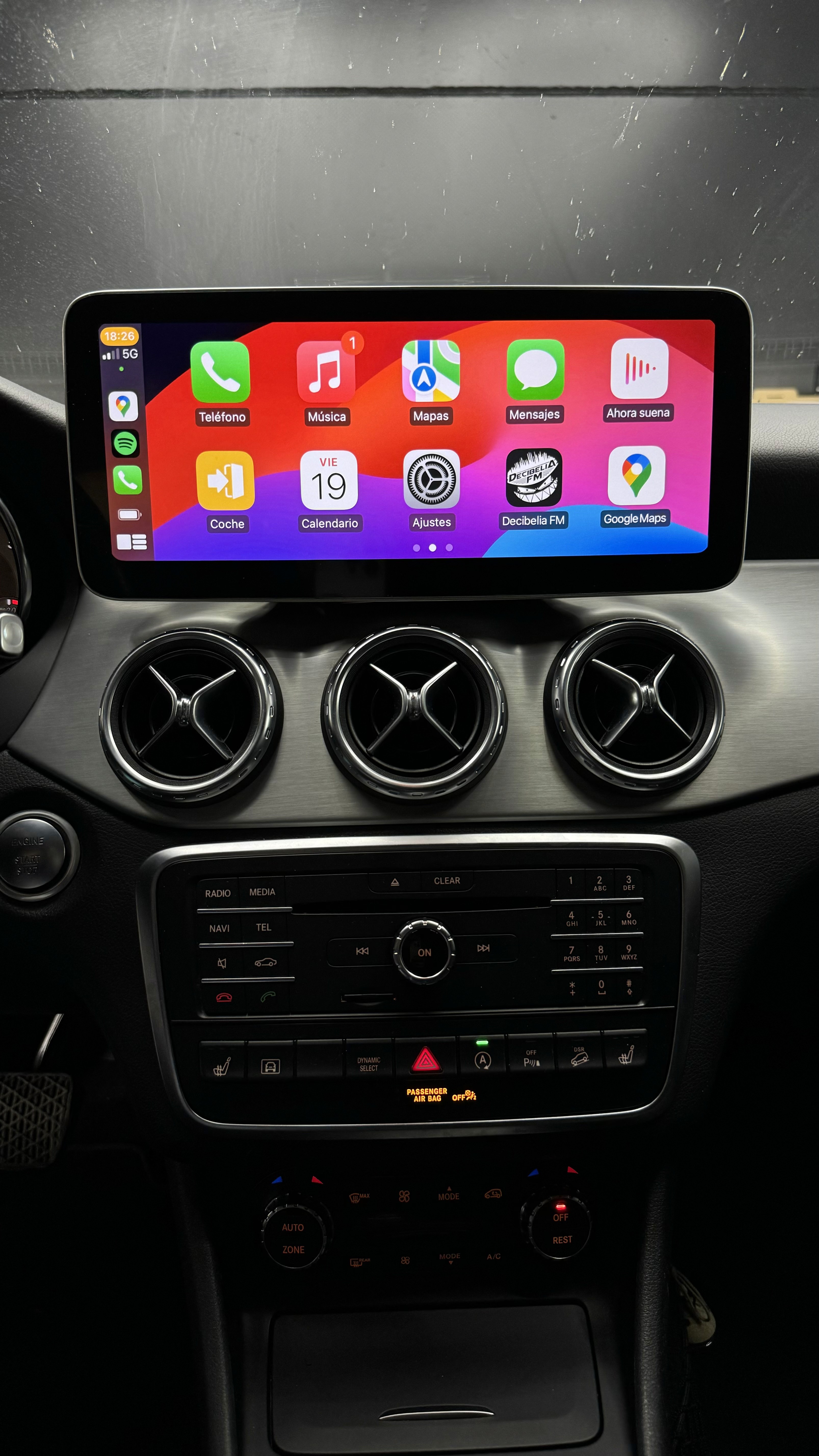 Interfaz carplay interior de coche