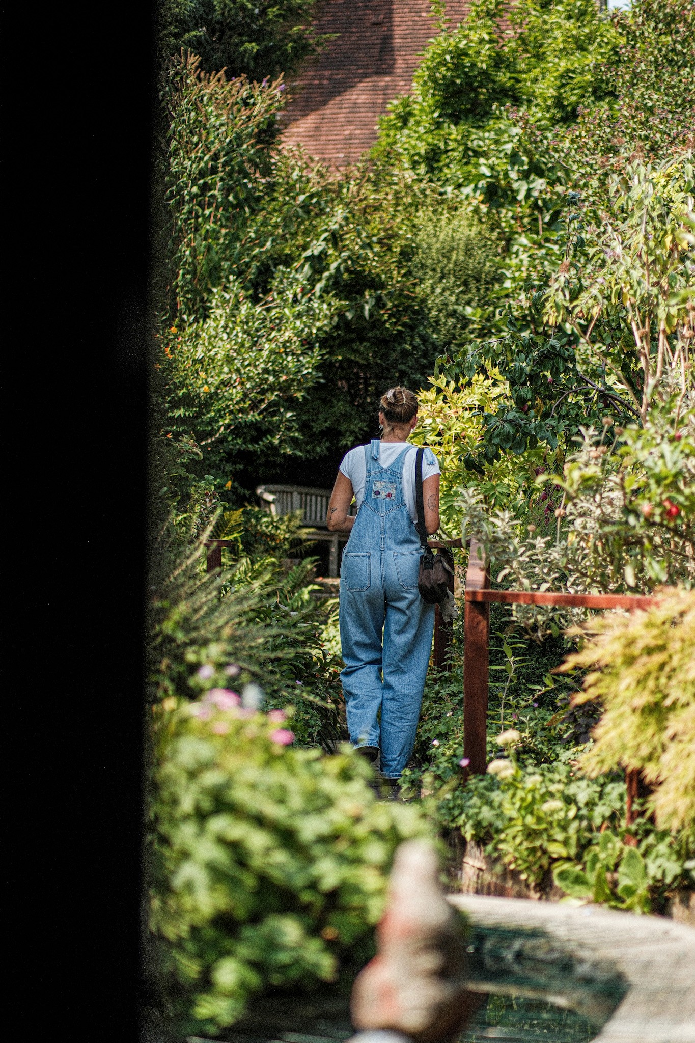 Commercial photography by JamesTheLyon for PixelSpaces — events, gigs, headshots, people, and architecture — garden ditchling hassocks