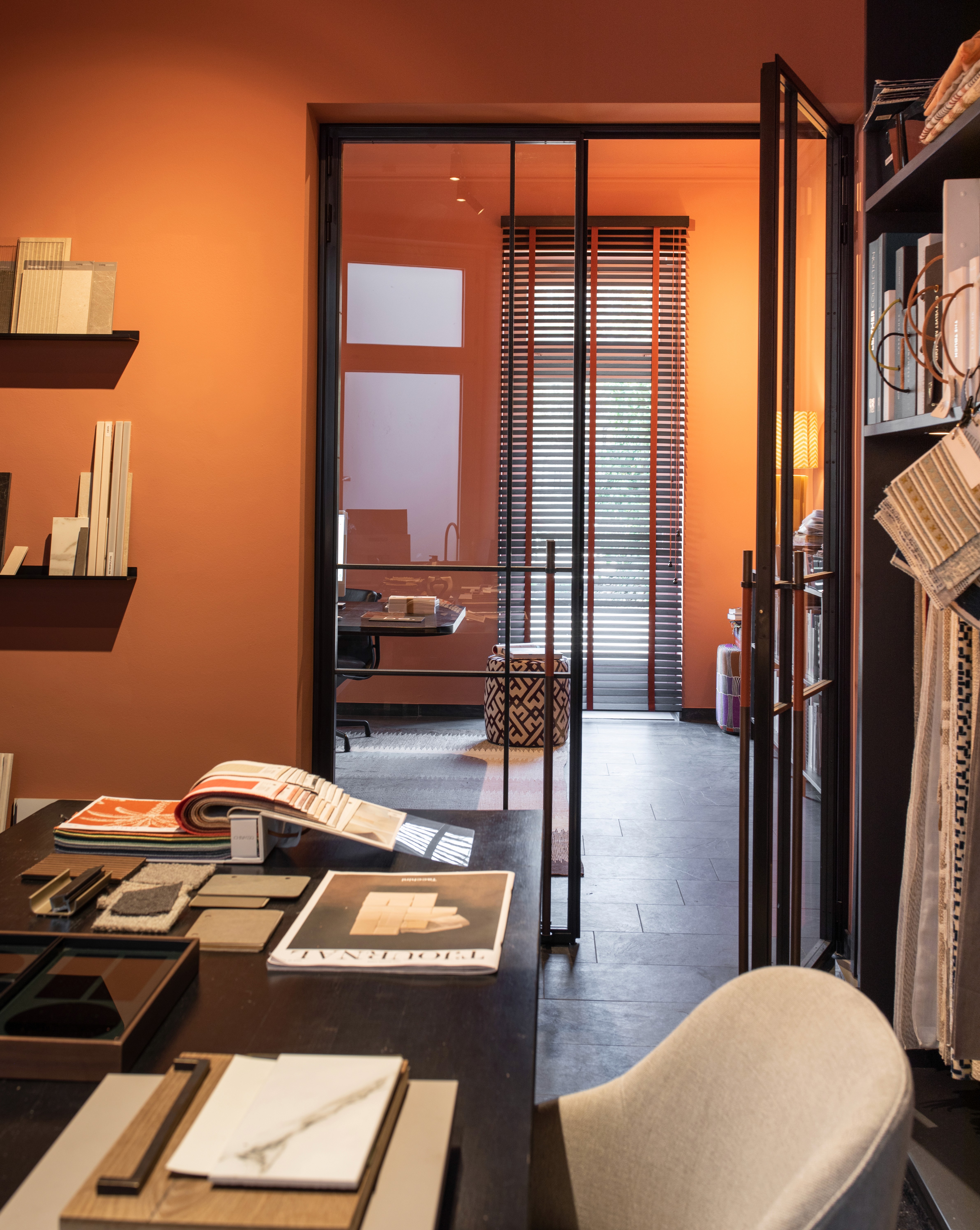 be. INTERIOR STUDIO | GALERIE | Studio Arbeitsplatz