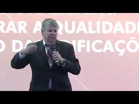 Miniatura sobre qualidade e desempenho das edificações