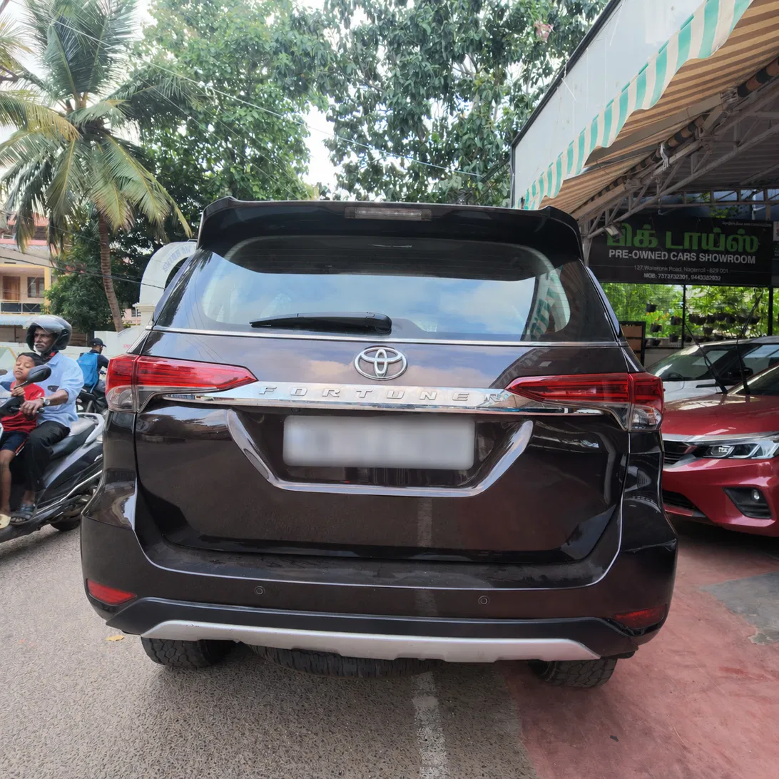 toyato-fortuner-bsiv-2016-img10