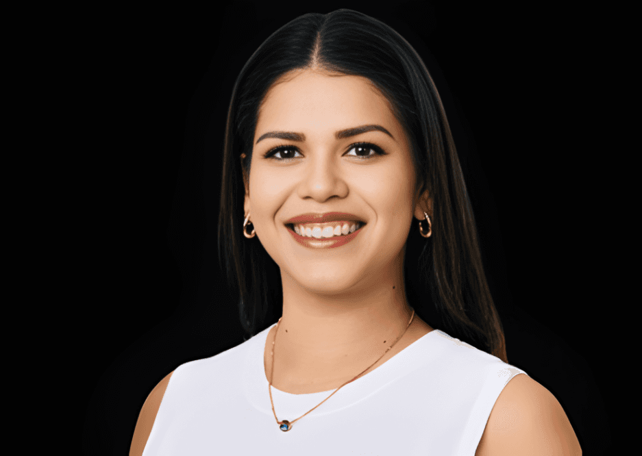 Ariana Saravia Adapt Marketing