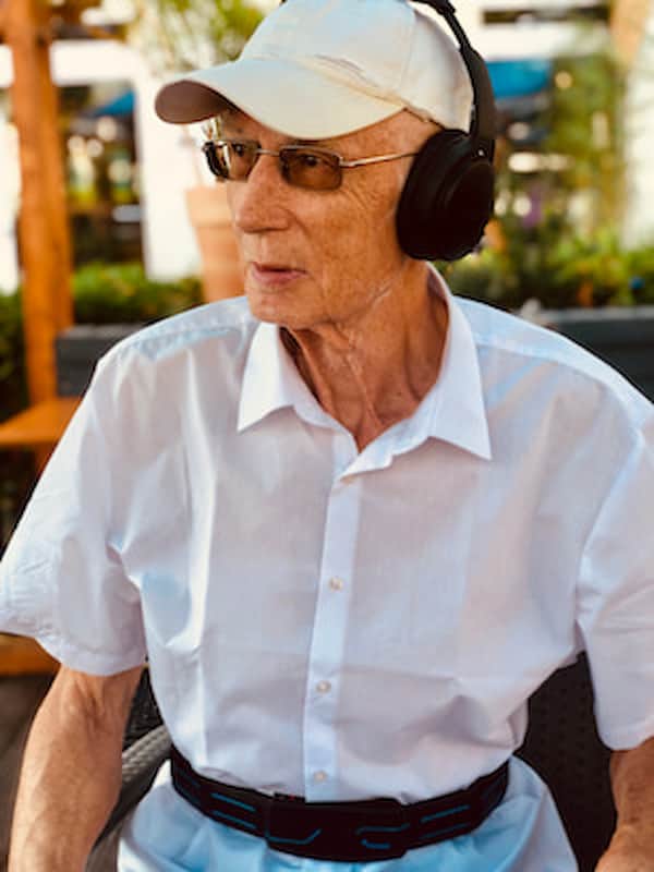 jens-hansen-with-feelbelt