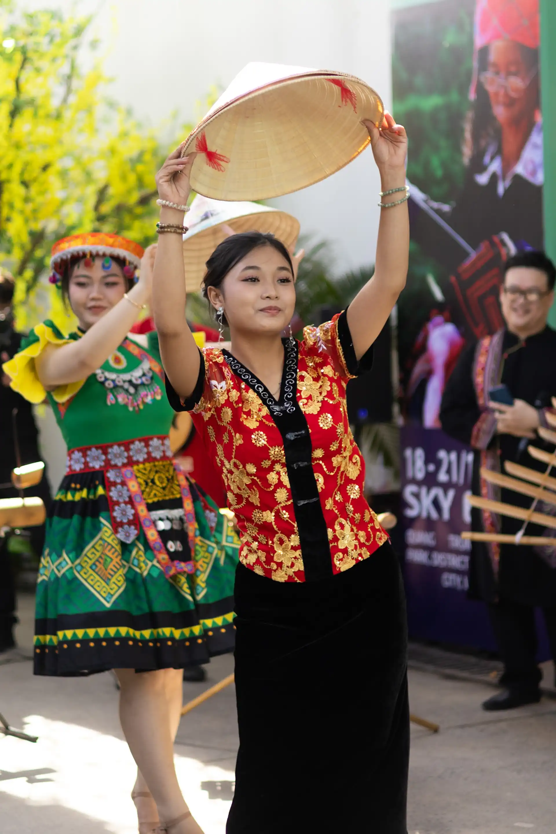 Vietnamese women participating in traditional dance