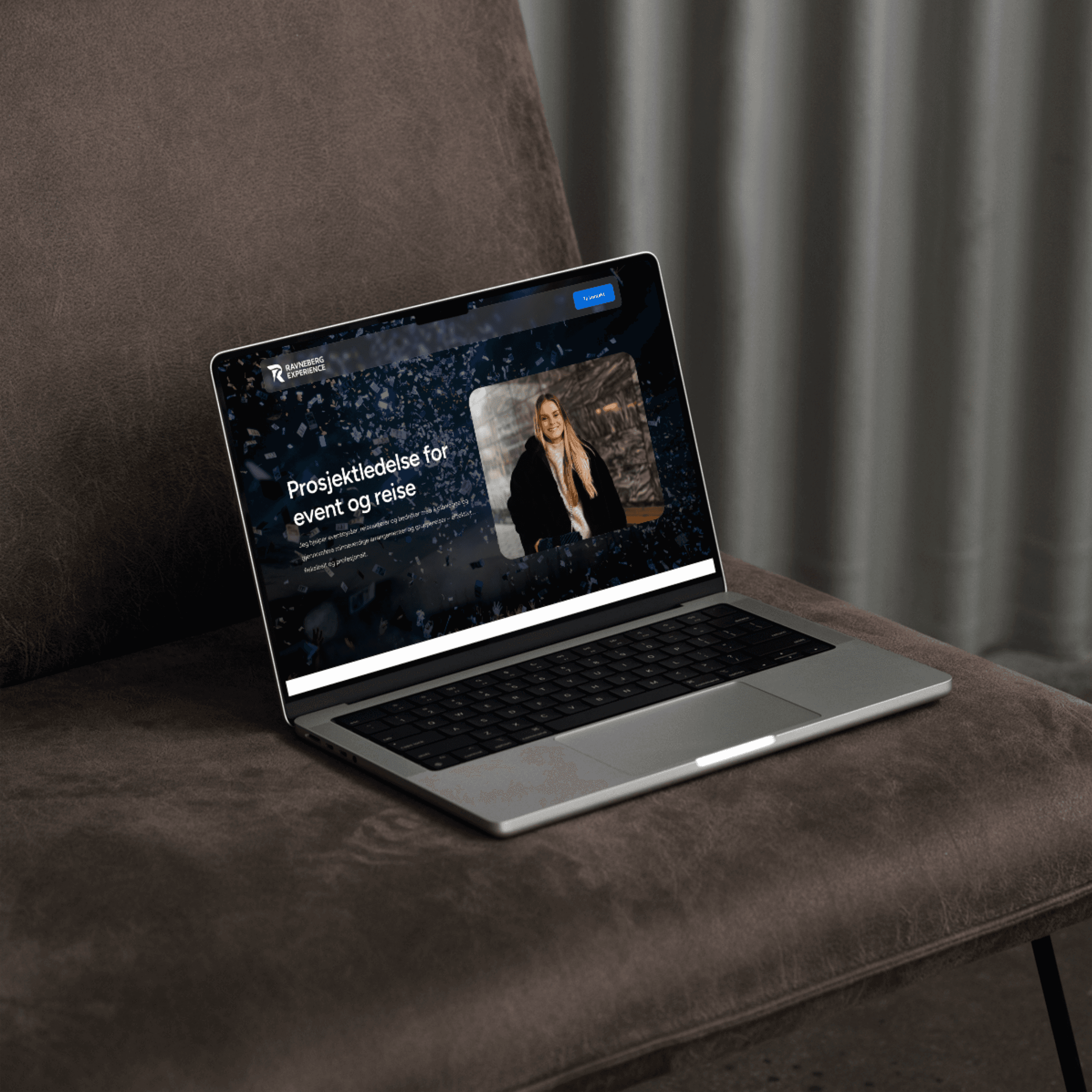 Mockup av nettsiden for Ravneberg Experience vist på bærbar datamaskin – moderne og brukervennlig design laget av Brakk.