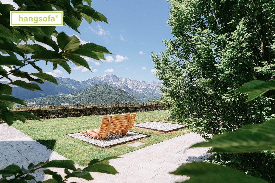 Hangsofa aus Robinienholz