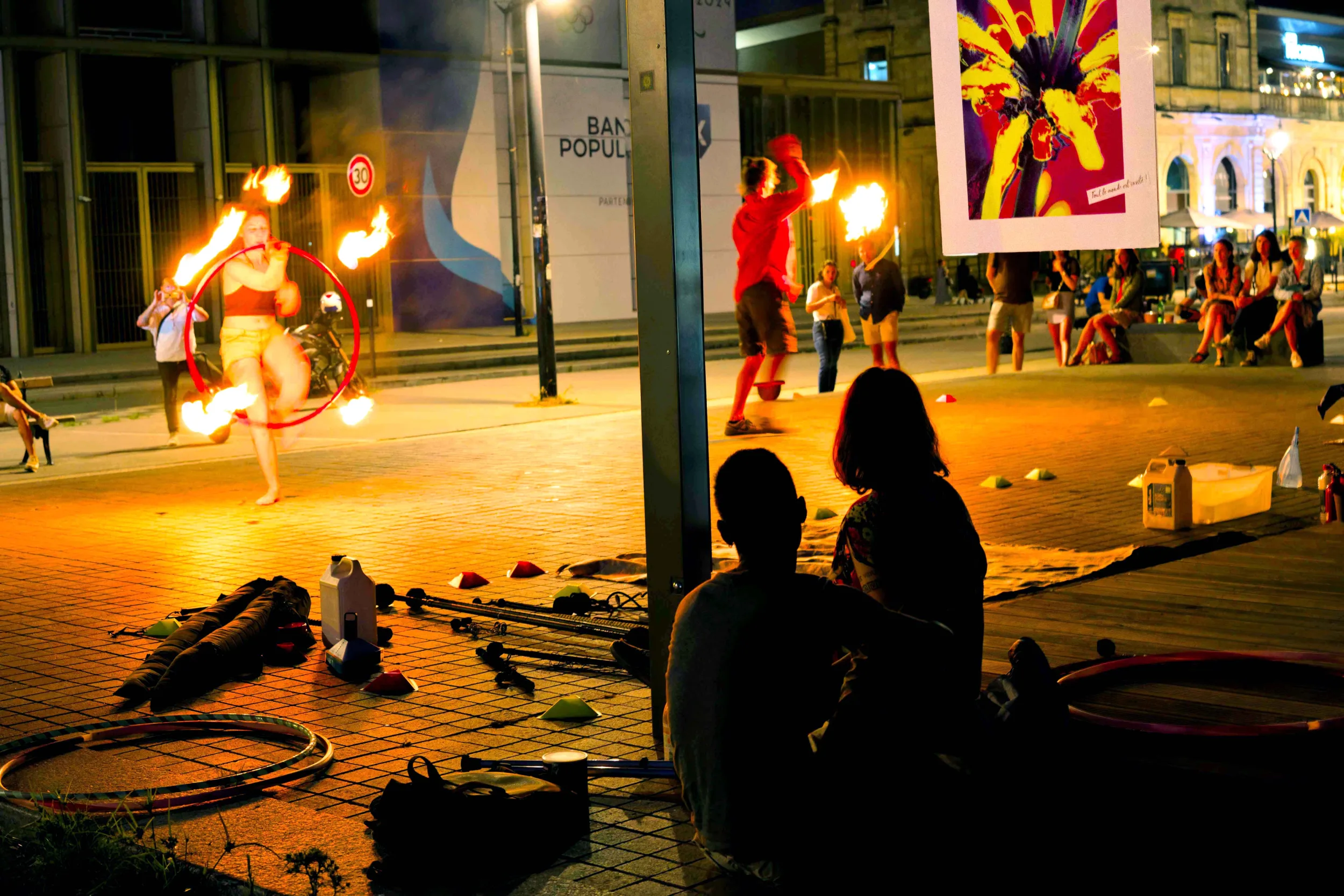 Installation "L'Invitation": utiliser le design pour créer en ville des interactions sociales inattendues